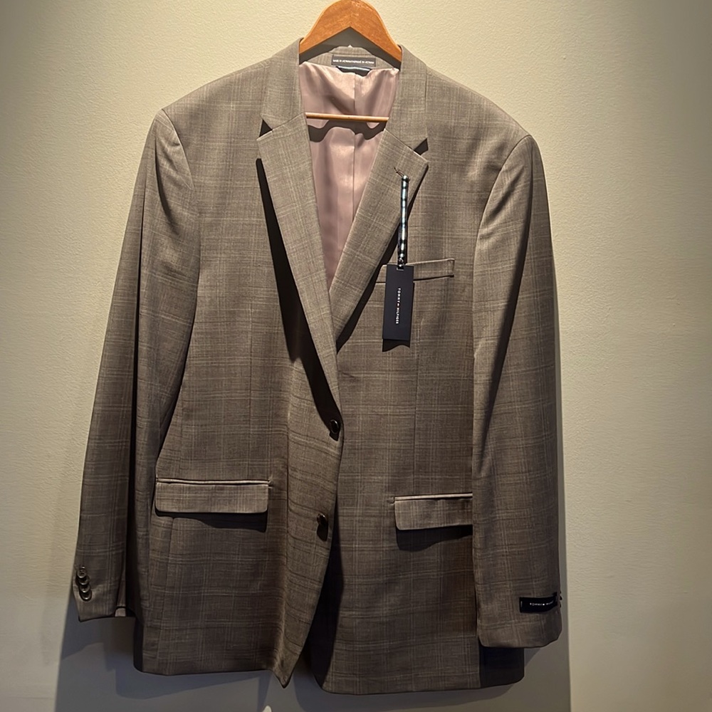 Tommy Hilfiger Men’s Slim Suit